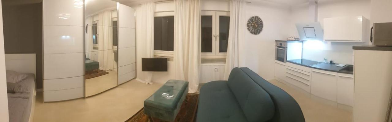 Apartment Mit Schoener, Moderner Einrichtung 科隆 外观 照片